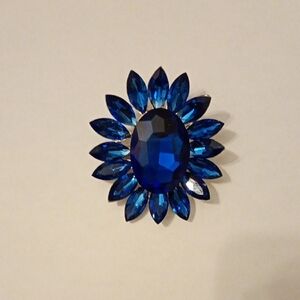 Elegant Blue Gemstone Flower Brooch